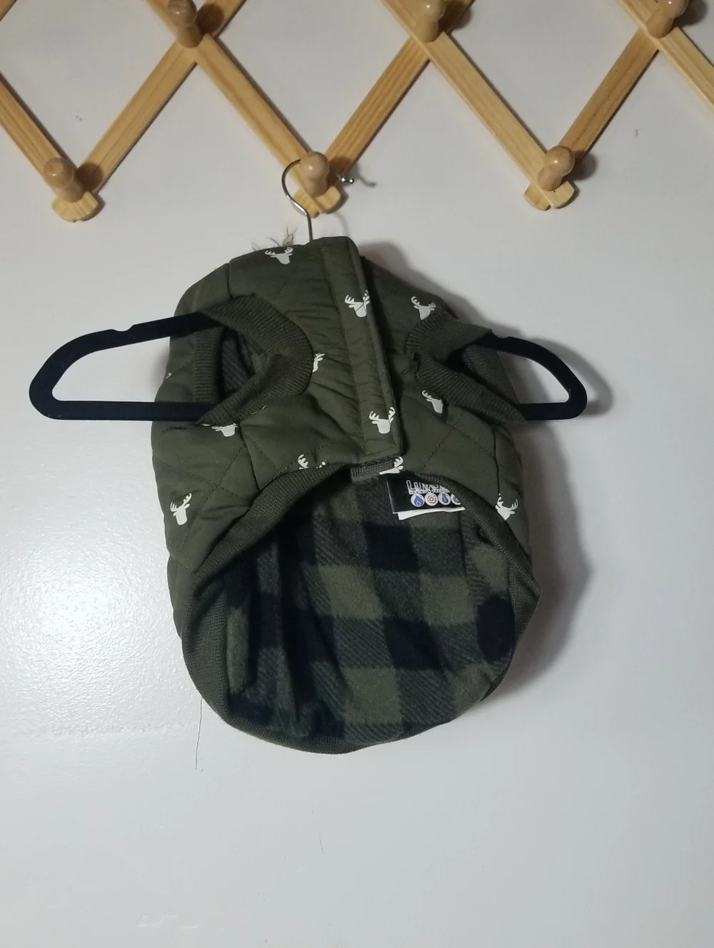 LUVGEAR DOG QUILTED OLIVE COAT WITH FAUX FUR HOOD SIZE SMALL